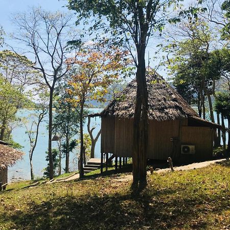 Sunwaree Phi Phi Resort Экстерьер фото