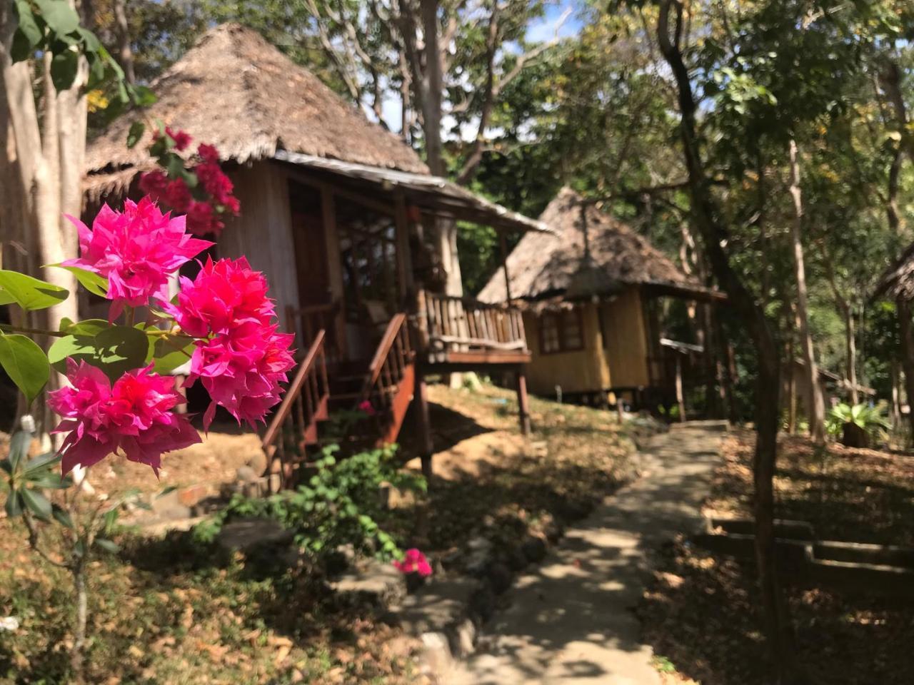 Sunwaree Phi Phi Resort Экстерьер фото