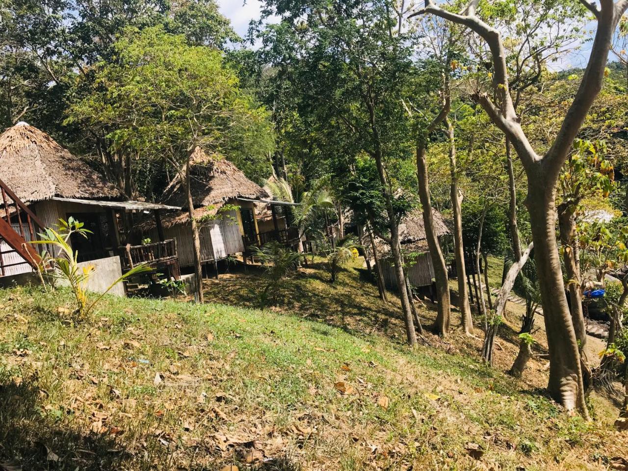 Sunwaree Phi Phi Resort Экстерьер фото