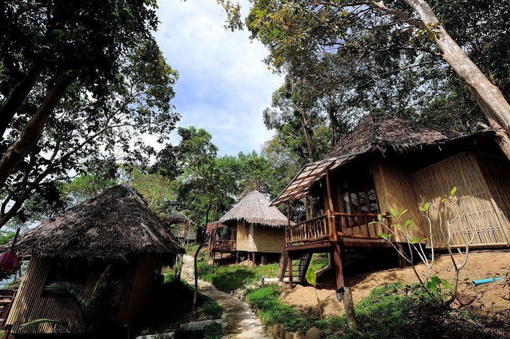 Sunwaree Phi Phi Resort Экстерьер фото